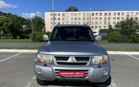 Mitsubishi Pajero III рестайлинг, 2005 год, 1 000 000 рублей, 2 фотография