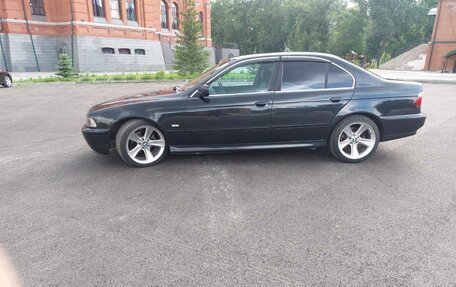 BMW 5 серия, 2001 год, 930 000 рублей, 3 фотография