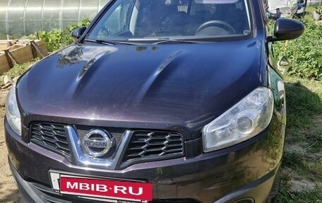 Nissan Qashqai, 2011 год, 900 000 рублей, 2 фотография