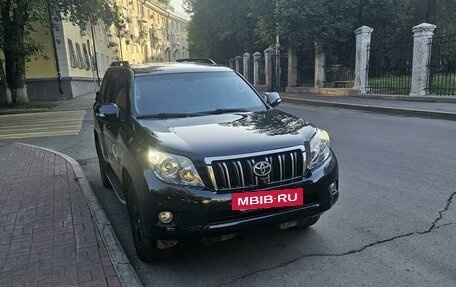 Toyota Land Cruiser Prado 150 рестайлинг 2, 2010 год, 3 350 000 рублей, 2 фотография