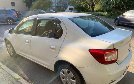 Renault Logan II, 2017 год, 960 000 рублей, 6 фотография