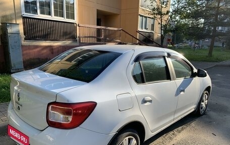 Renault Logan II, 2017 год, 960 000 рублей, 5 фотография