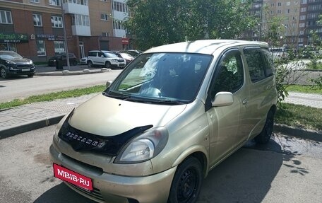 Toyota FunCargo, 2000 год, 427 000 рублей, 2 фотография