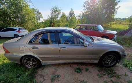 Mercedes-Benz C-Класс, 2003 год, 280 000 рублей, 2 фотография