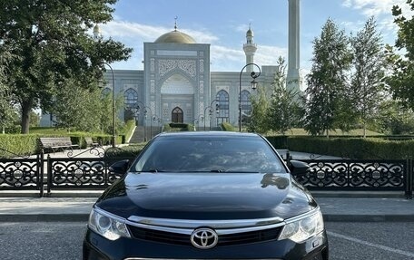 Toyota Camry, 2016 год, 2 200 000 рублей, 2 фотография