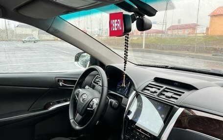 Toyota Camry, 2016 год, 2 200 000 рублей, 10 фотография