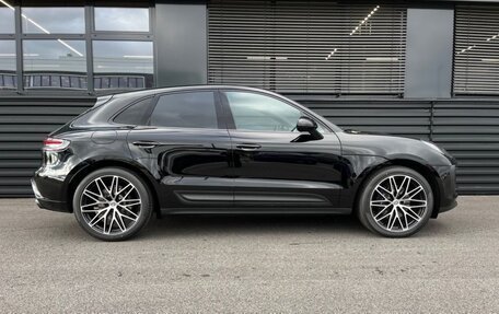 Porsche Macan I рестайлинг, 2024 год, 10 080 573 рублей, 3 фотография