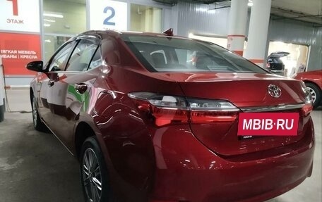 Toyota Corolla, 2018 год, 1 850 000 рублей, 9 фотография