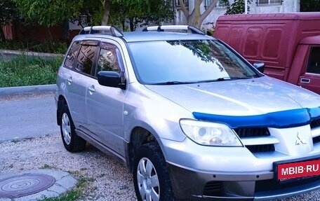 Mitsubishi Outlander III рестайлинг 3, 2006 год, 720 000 рублей, 7 фотография