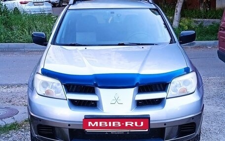 Mitsubishi Outlander III рестайлинг 3, 2006 год, 720 000 рублей, 10 фотография