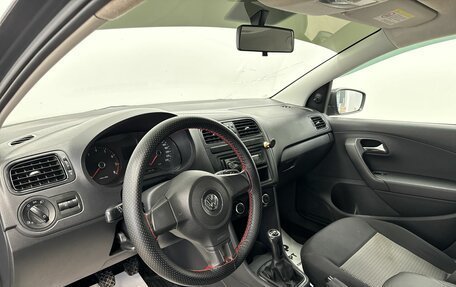 Volkswagen Polo VI (EU Market), 2012 год, 720 000 рублей, 2 фотография