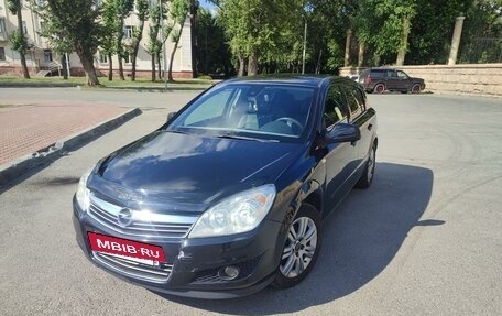 Opel Astra H, 2011 год, 799 000 рублей, 2 фотография