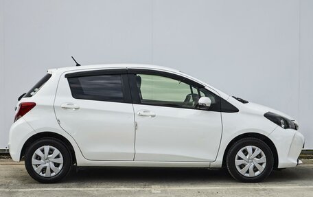 Toyota Vitz, 2015 год, 1 049 000 рублей, 5 фотография