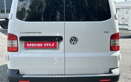 Volkswagen Transporter T5 рестайлинг, 2011 год, 1 950 000 рублей, 3 фотография