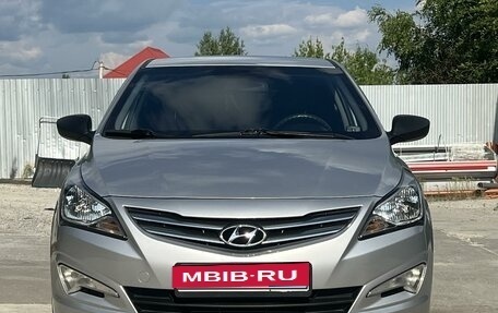 Hyundai Solaris II рестайлинг, 2014 год, 1 200 000 рублей, 1 фотография