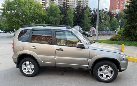 Chevrolet Niva I рестайлинг, 2013 год, 650 000 рублей, 4 фотография