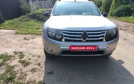 Renault Duster I рестайлинг, 2012 год, 920 000 рублей, 2 фотография