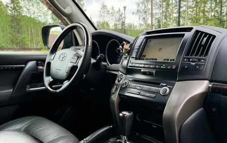 Toyota Land Cruiser 200, 2008 год, 2 650 000 рублей, 31 фотография