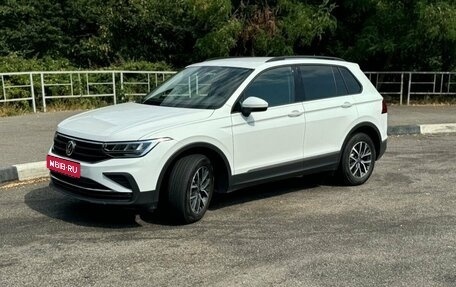 Volkswagen Tiguan II, 2021 год, 3 670 000 рублей, 1 фотография