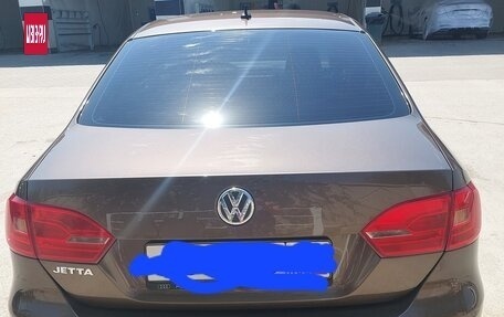 Volkswagen Jetta VI, 2013 год, 1 200 000 рублей, 2 фотография