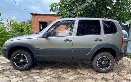 Chevrolet Niva I рестайлинг, 2012 год, 600 000 рублей, 4 фотография