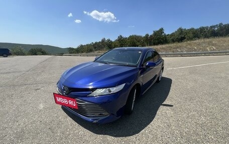 Toyota Camry, 2018 год, 2 699 000 рублей, 2 фотография