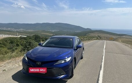 Toyota Camry, 2018 год, 2 699 000 рублей, 3 фотография