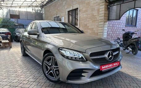 Mercedes-Benz C-Класс, 2019 год, 3 550 000 рублей, 4 фотография