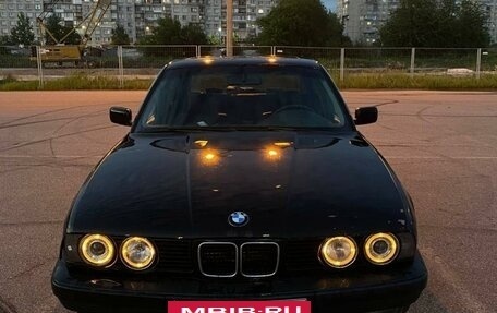 BMW 5 серия, 1993 год, 333 333 рублей, 3 фотография