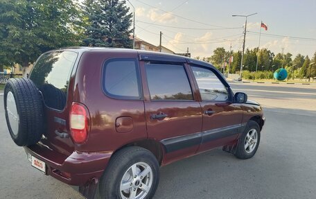 Chevrolet Niva I рестайлинг, 2004 год, 310 000 рублей, 3 фотография