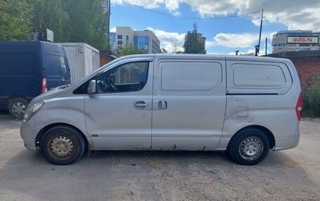 Hyundai Grand Starex Grand Starex I рестайлинг 2, 2009 год, 1 250 000 рублей, 2 фотография