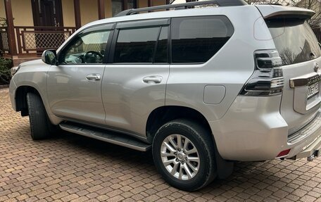 Toyota Land Cruiser Prado 150 рестайлинг 2, 2015 год, 3 850 000 рублей, 6 фотография