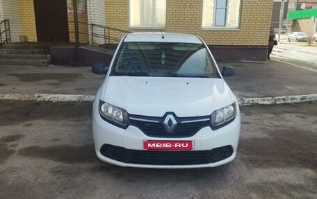 Renault Logan II, 2017 год, 735 000 рублей, 1 фотография