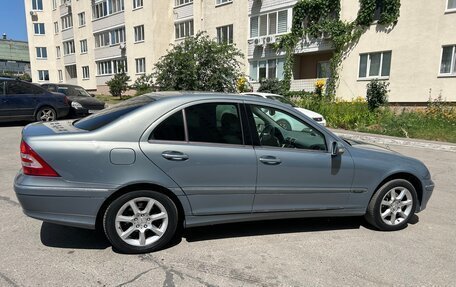 Mercedes-Benz C-Класс, 2006 год, 930 000 рублей, 3 фотография