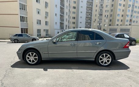 Mercedes-Benz C-Класс, 2006 год, 930 000 рублей, 6 фотография