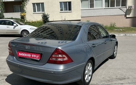 Mercedes-Benz C-Класс, 2006 год, 930 000 рублей, 4 фотография