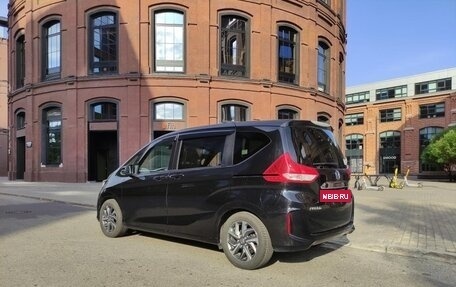 Honda Freed II, 2019 год, 1 850 000 рублей, 4 фотография