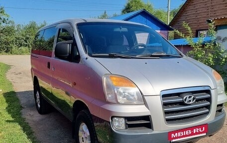 Hyundai H-1 II рестайлинг, 2007 год, 1 100 000 рублей, 3 фотография