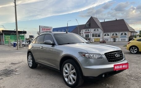 Infiniti FX I, 2005 год, 900 000 рублей, 5 фотография