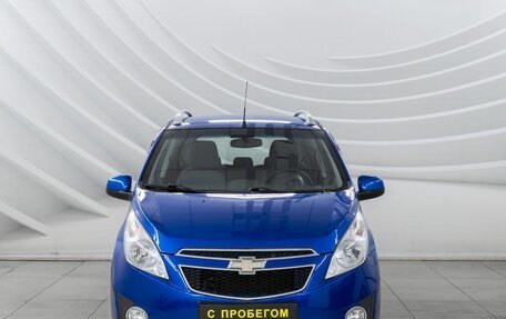 Chevrolet Spark III, 2011 год, 678 000 рублей, 2 фотография