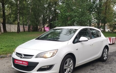 Opel Astra J, 2013 год, 900 000 рублей, 1 фотография