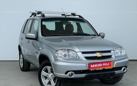 Chevrolet Niva I рестайлинг, 2014 год, 819 000 рублей, 3 фотография