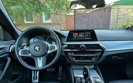 BMW 5 серия, 2018 год, 3 590 000 рублей, 14 фотография