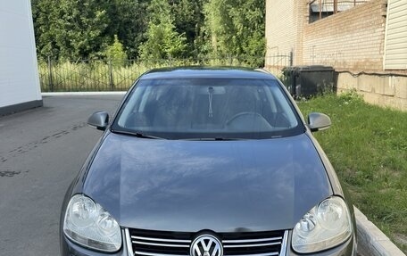 Volkswagen Jetta VI, 2009 год, 899 000 рублей, 2 фотография