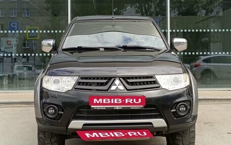 Mitsubishi L200 IV рестайлинг, 2014 год, 1 830 000 рублей, 2 фотография