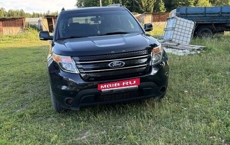 Ford Explorer VI, 2014 год, 1 800 000 рублей, 2 фотография