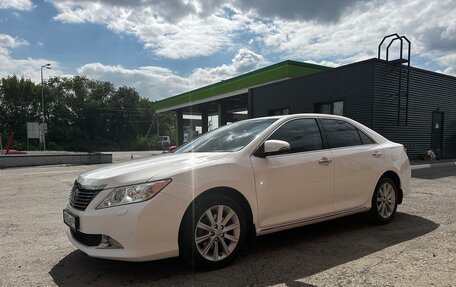 Toyota Camry, 2013 год, 1 950 000 рублей, 1 фотография