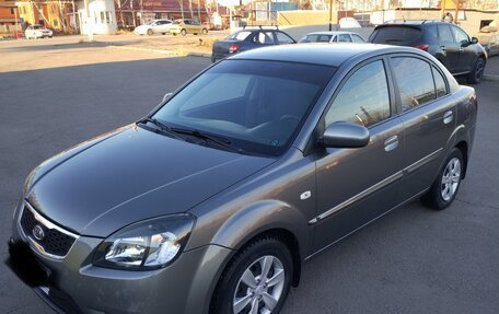 KIA Rio II, 2010 год, 750 000 рублей, 1 фотография