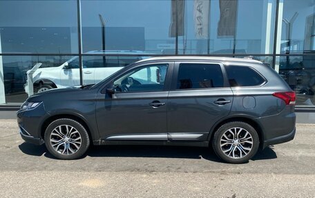 Mitsubishi Outlander III рестайлинг 3, 2018 год, 1 895 000 рублей, 3 фотография