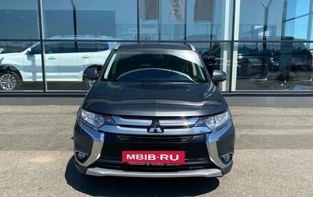 Mitsubishi Outlander III рестайлинг 3, 2018 год, 1 895 000 рублей, 2 фотография